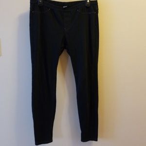 Hue black L denim jeggings
